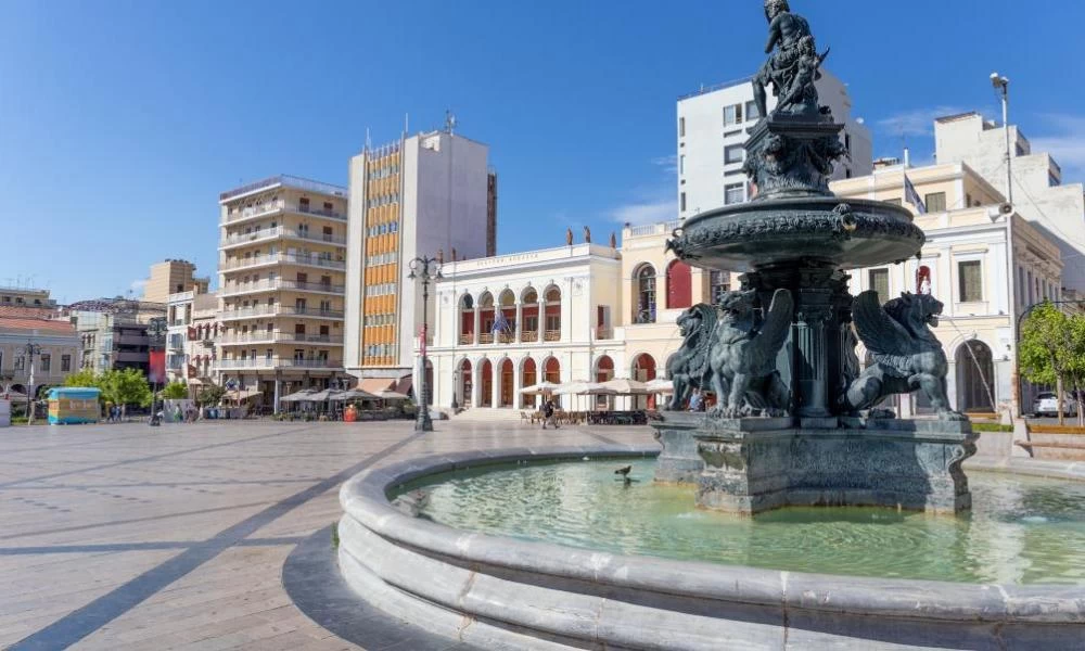 Πάτρα: Ένταση μεταξύ μεγαλομετόχου και Μητροπολίτη Χρυσόστομου